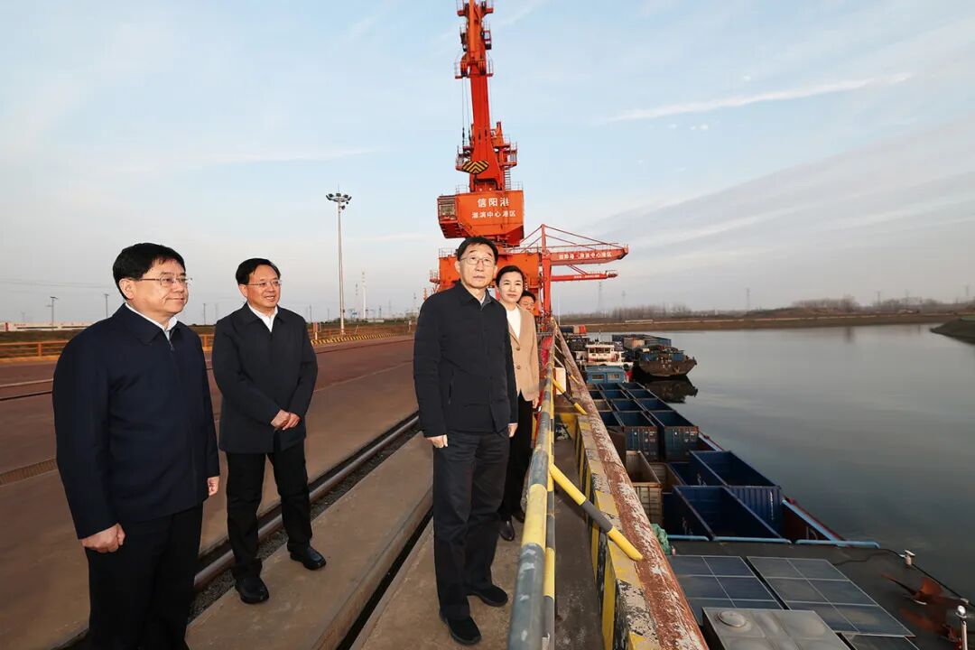 刘宁到信阳市平桥商城固始淮滨调研时强调:推动创新链与产业链深度融合 以新发展理念引领高质量发展 刘宁到信阳市平桥商城固始淮滨调研时强调:推动创新链与产业链深度融合 以新发展理念引领高质量发展